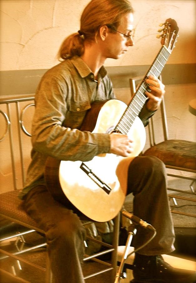 Marek guitaring.jpg